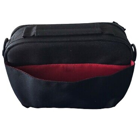 Case Logic Black 8” Portable DVD Player Case Padded Seat Back Mounting Straps. - Picture 4 of 4